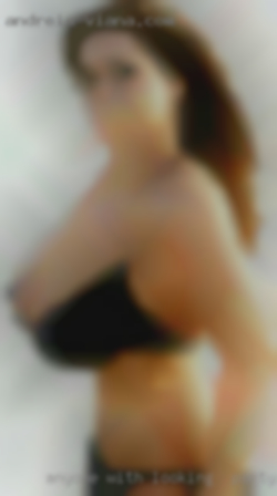 Anyone with a big cock & an looking for party open mind.