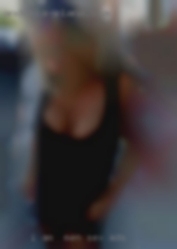 I am  discreet and you men sex ads should be too!